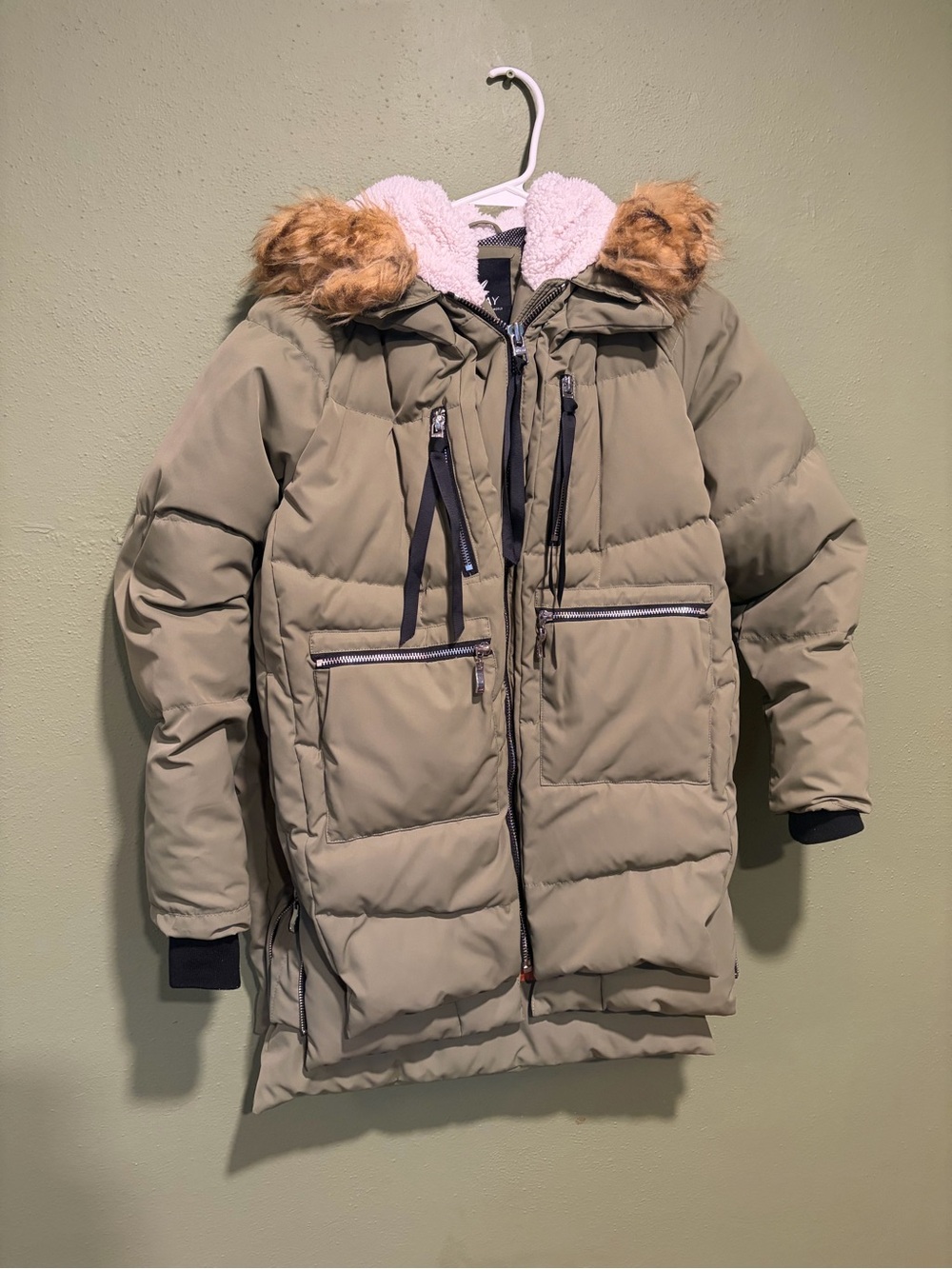 OROLAY Olive Puffer Coat with Faux Fur Trim
